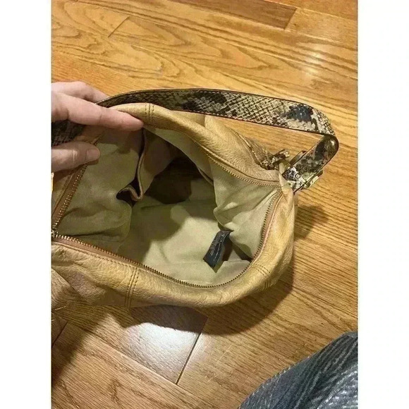 B Makowsky Snakeskin Print And Leather Purse Camel $158 - Picture 5 of 6